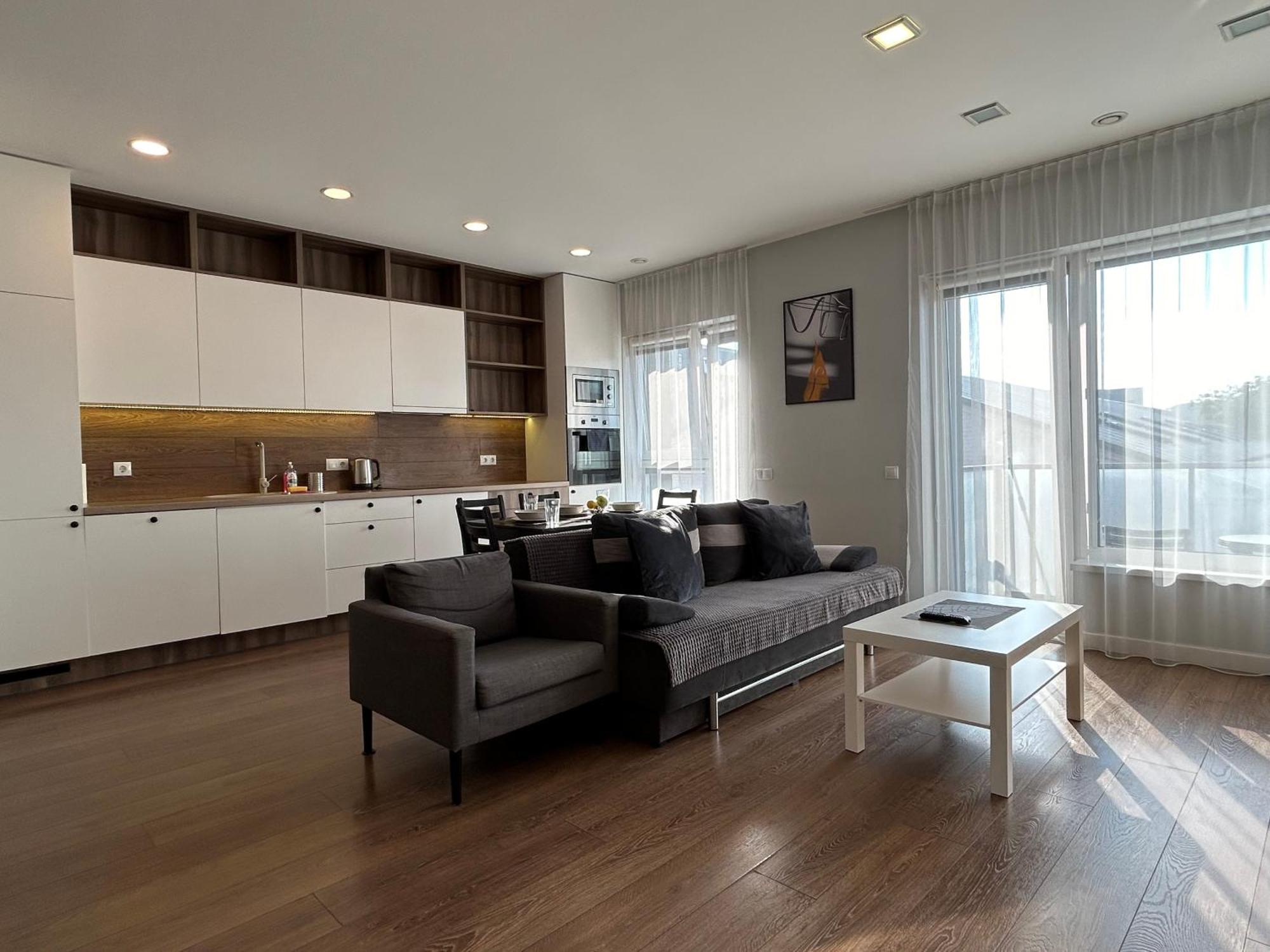 Your Home - Spacious Apartment In City Center, With Balcony & Self Check-In Wilno Zewnętrze zdjęcie