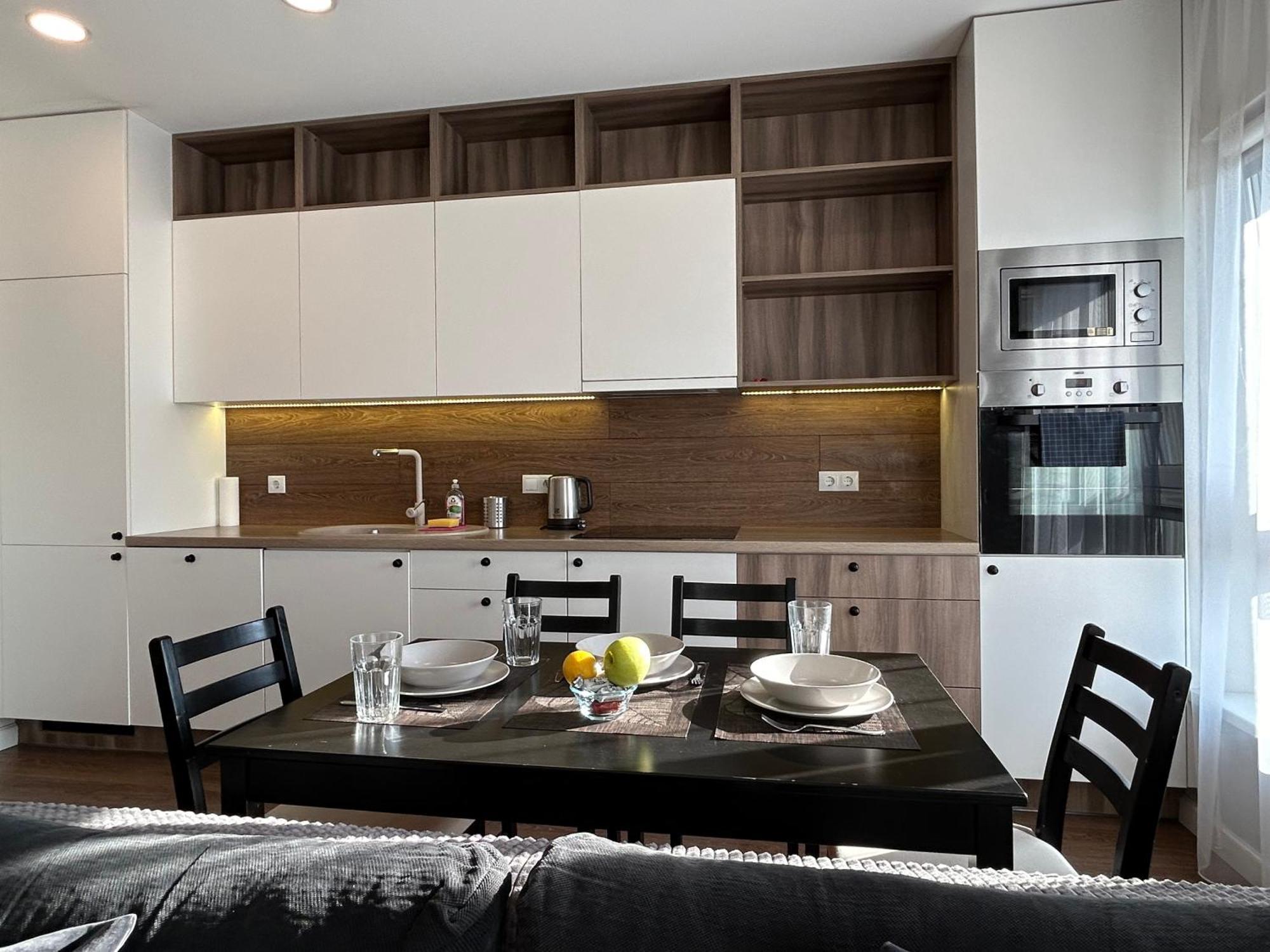 Your Home - Spacious Apartment In City Center, With Balcony & Self Check-In Wilno Zewnętrze zdjęcie